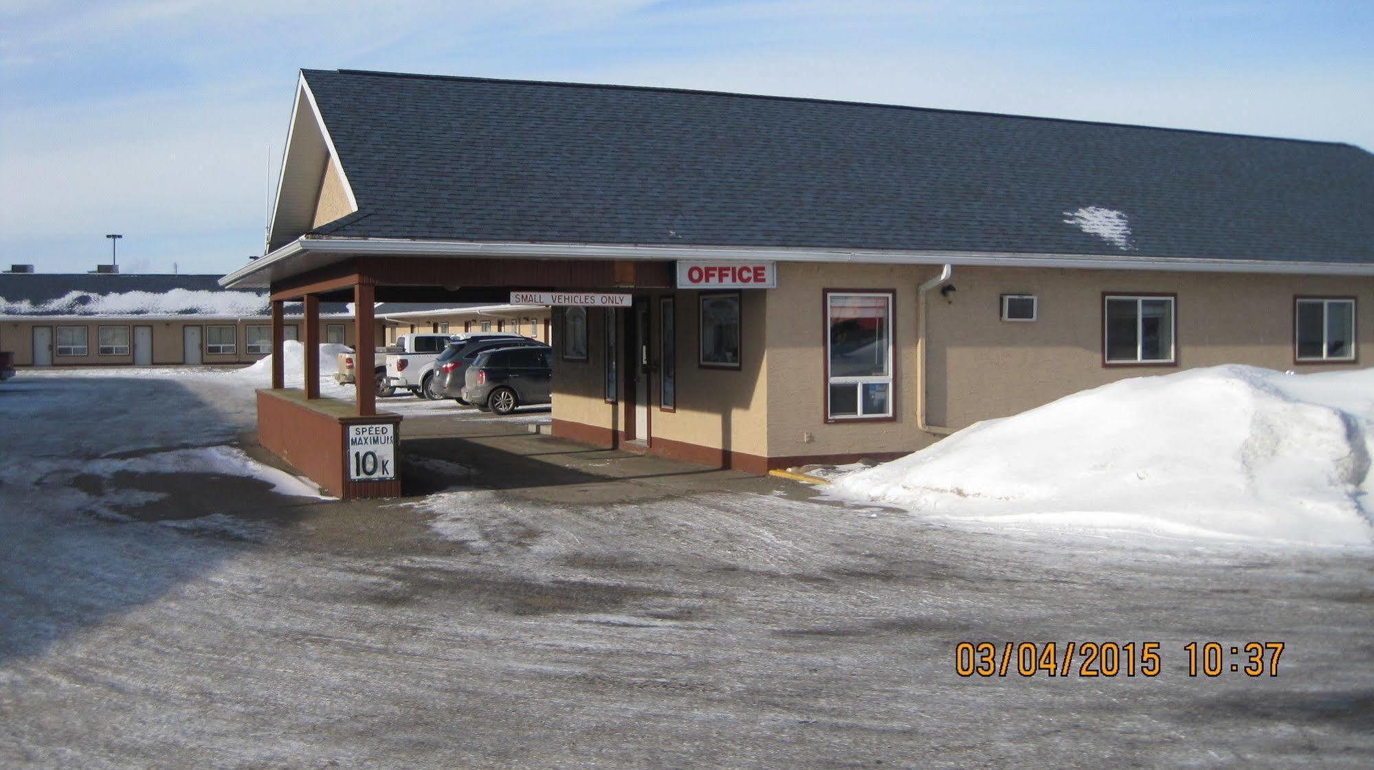 Days Inn & Suites By Wyndham Fort Saskatchewan Exterior foto